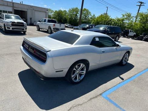 Used 2022 Dodge Challenger R/T RWD image 20