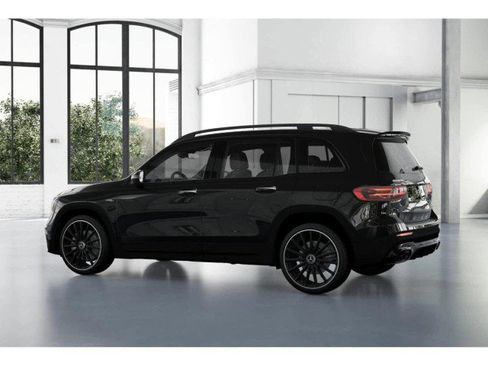 New 2025 Mercedes-Benz GLB 35 AMG 4MATIC image 43