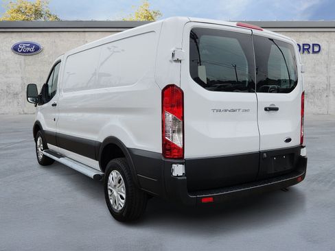 Used 2025 Ford Transit 250 Low Roof w/ Exterior Upgrade Package RWD image 4