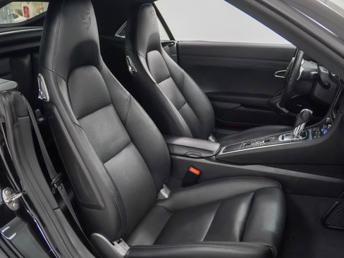 Certified 2016 Porsche 911 Carrera 4S image 17