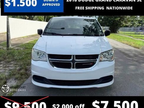 Used 2018 Dodge Grand Caravan SE image 2