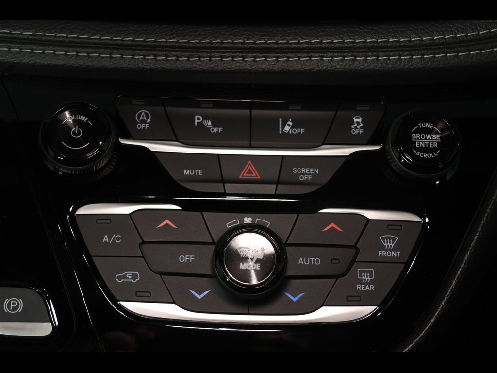 New 2027 Chrysler Pacifica Select w/ S Appearance Package FWD image 21