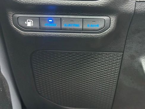 Used 2023 Jeep Wrangler Unlimited Sahara w/ Cold Weather Group AWD/4WD image 19