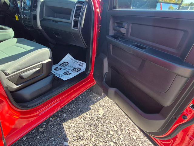 Used 2015 RAM 1500 ST w/ SXT Appearance Group AWD/4WD image 6