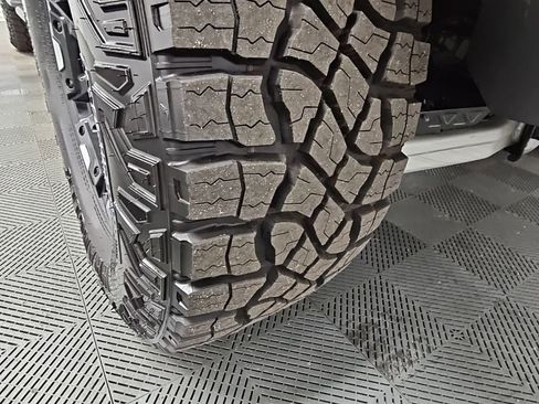 New 2025 GMC Hummer EV 2X w/ Extreme Off-Road Package image 49