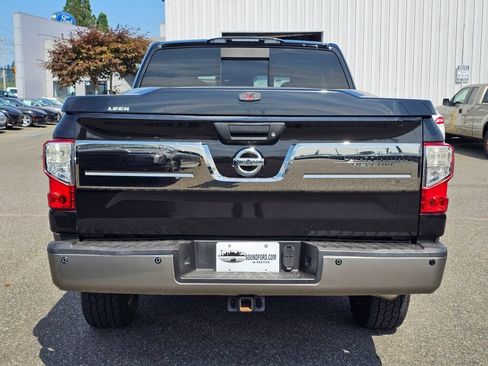 Used 2018 Nissan Titan Platinum Reserve w/ Platinum Utility Package AWD/4WD image 6