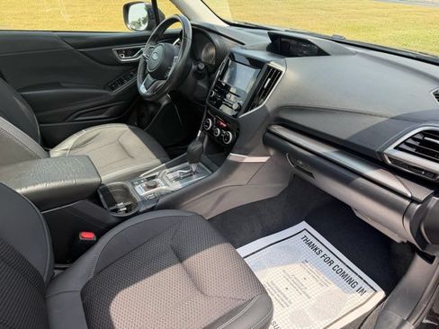 Used 2023 Subaru Forester Premium AWD/4WD image 21