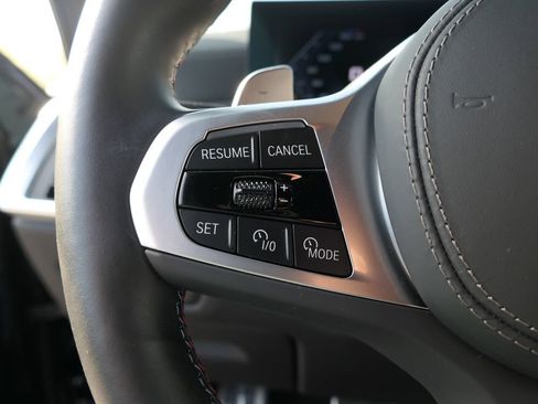 Used 2025 BMW X5 M60i image 15