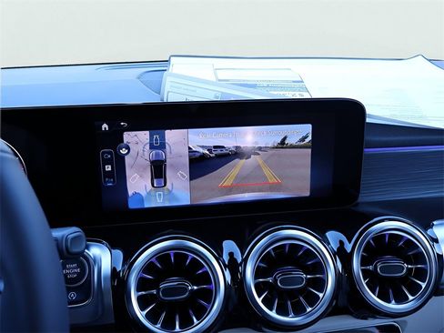 New 2026 Mercedes-Benz GLB 250 4MATIC image 24