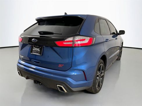 Used 2020 Ford Edge ST w/ Cold Weather Package AWD/4WD image 13