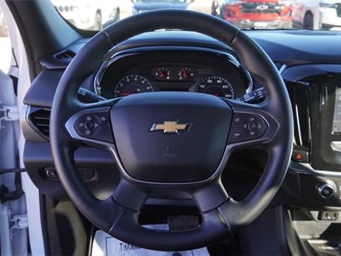 Used 2023 Chevrolet Traverse LT image 29