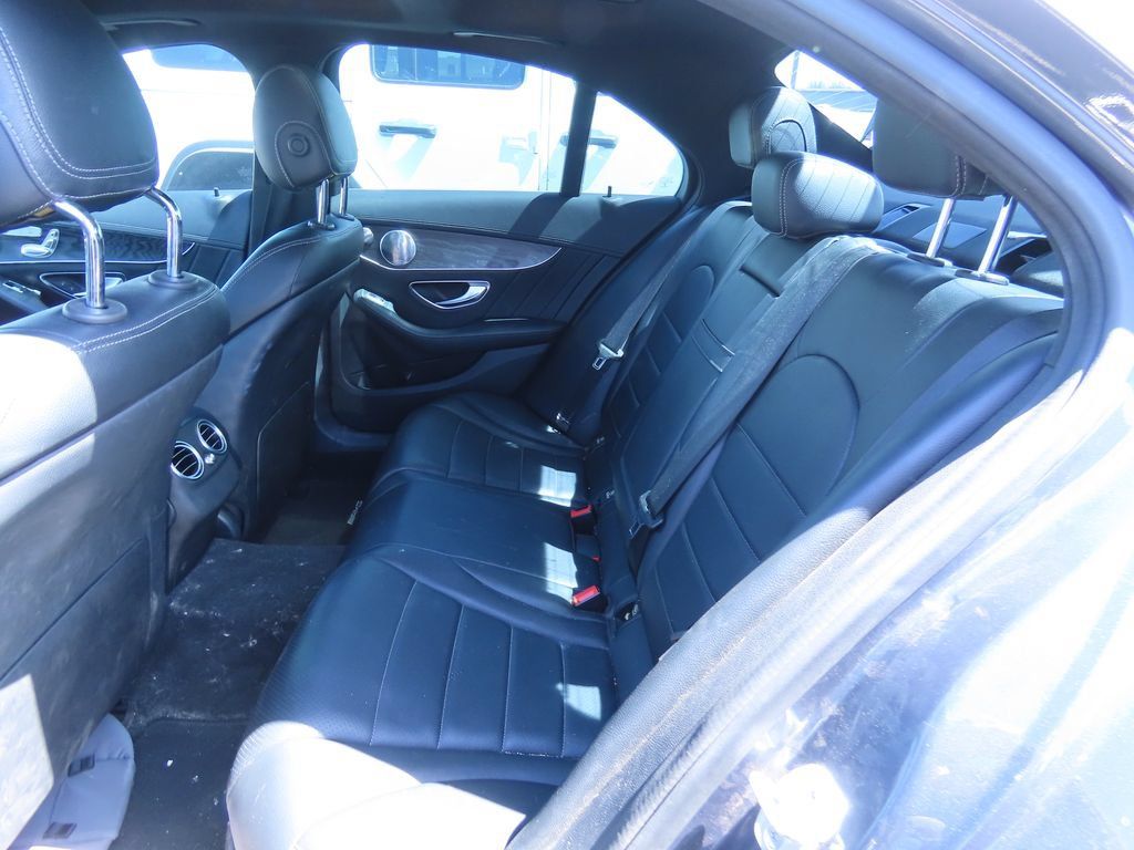 Used 2015 Mercedes-Benz C 300 4MATIC Sedan image 11