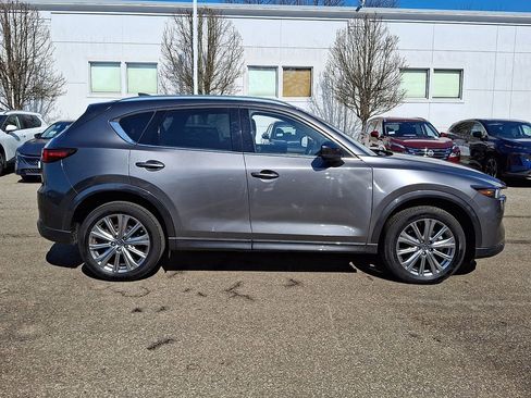 Used 2023 MAZDA CX-5 Signature image 9