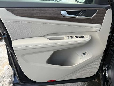 New 2026 Volkswagen Atlas SEL image 6