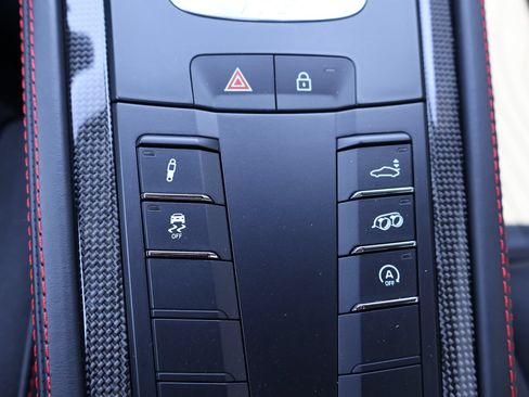 Used 2025 Porsche 718 Cayman GTS RWD image 24