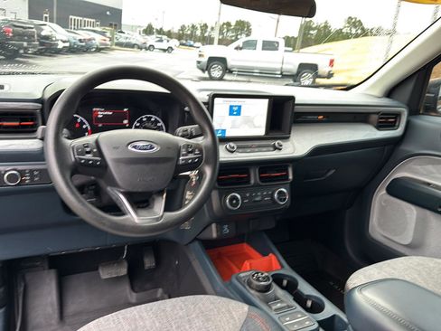 Used 2022 Ford Maverick XLT image 16