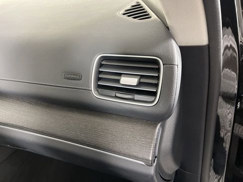 Used 2022 Mercedes-Benz GLS 450 4MATIC image 10