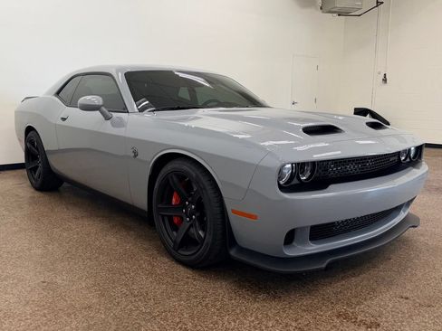 Used 2022 Dodge Challenger SRT Hellcat Redeye RWD image 8