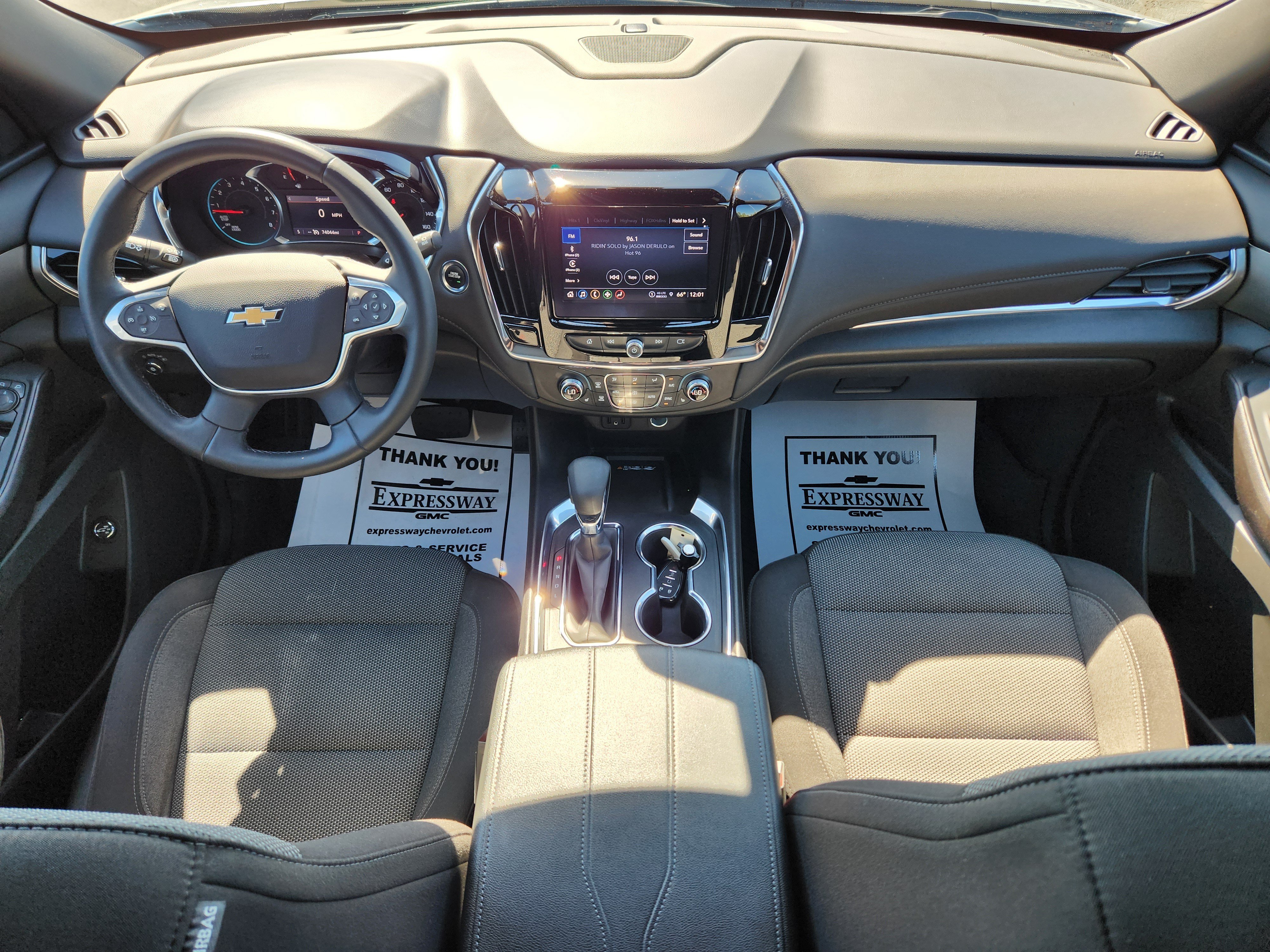 Used 2023 Chevrolet Traverse LT FWD image 16