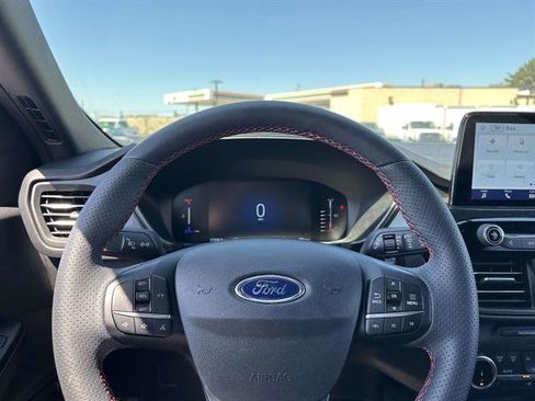 Used 2024 Ford Escape ST-Line AWD/4WD image 17