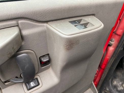 Used 2021 GMC Savana 3500 Work Van w/ Power Convenience Package image 15