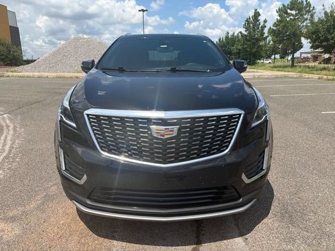 Used 2023 Cadillac XT5 Premium Luxury w/ Technology Package AWD/4WD image 2