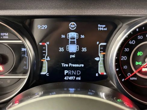 Used 2021 Jeep Gladiator Mojave AWD/4WD image 16