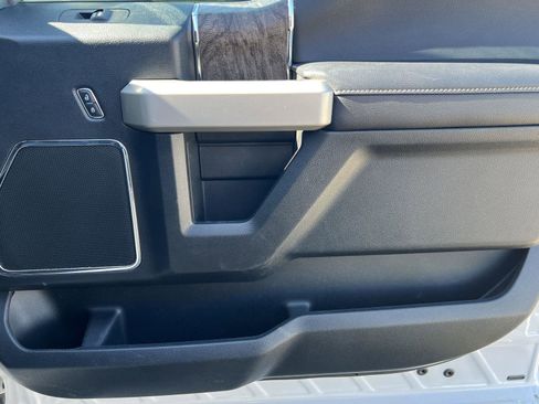 Used 2018 Ford F350 Lariat w/ Lariat Ultimate Package image 16