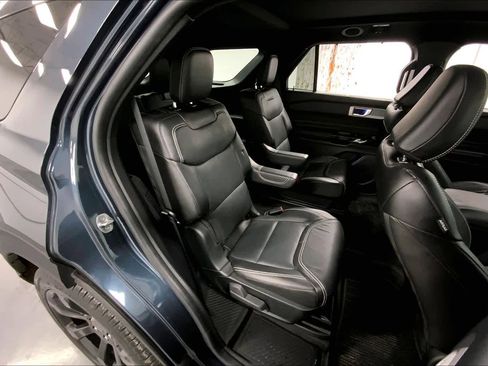 Certified 2022 Ford Explorer ST w/ Equipment Group 401A image 17