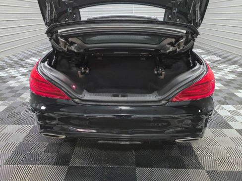 Used 2018 Mercedes-Benz SL 550 image 33