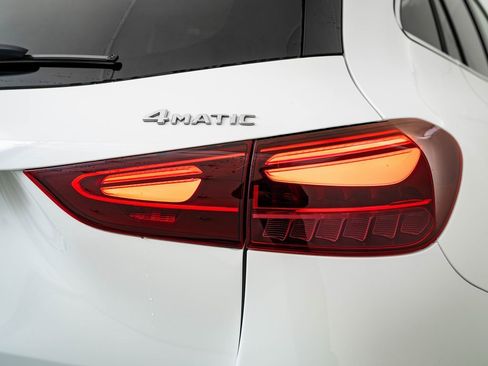 Certified 2025 Mercedes-Benz GLA 250 4MATIC image 9