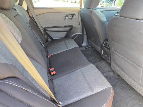 Used 2023 Nissan Rogue SV image 26