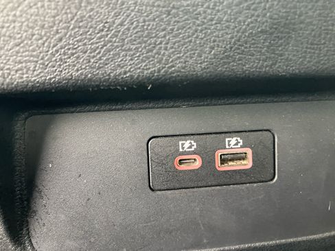 Used 2022 Nissan Frontier S w/ Technology Package image 32