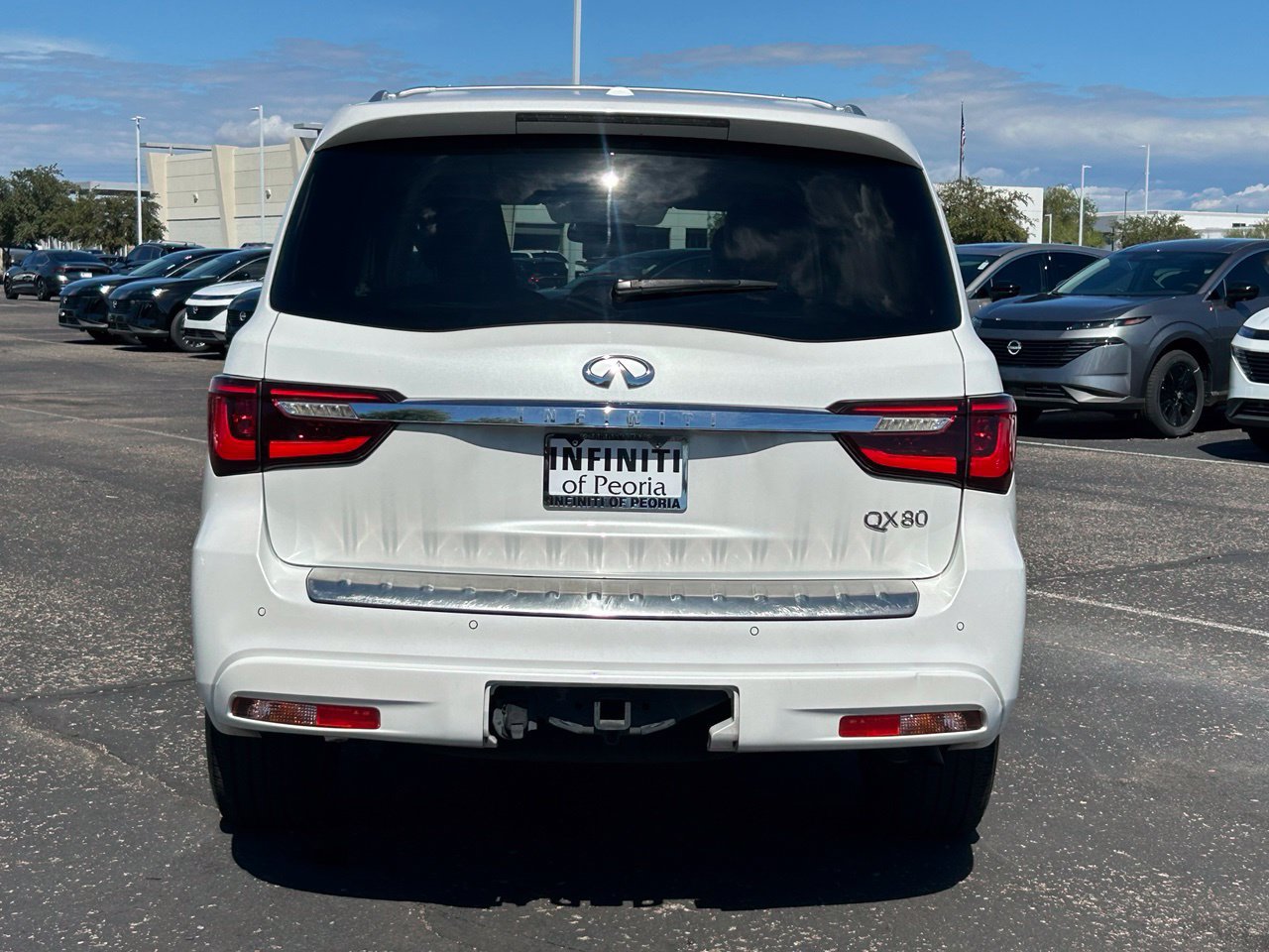 Used 2019 INFINITI QX80 Luxe w/ Cargo Package RWD image 4