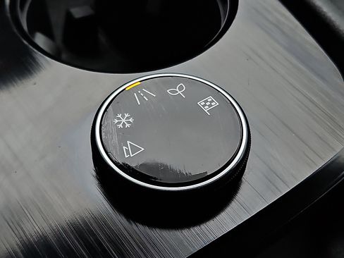 Certified 2023 Nissan Rogue SV w/ SV Premium Package image 23