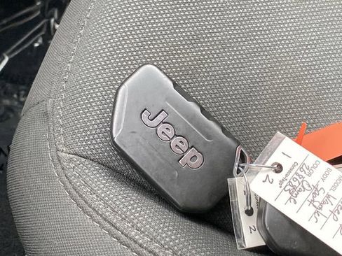 Used 2020 Jeep Wrangler Sport image 23