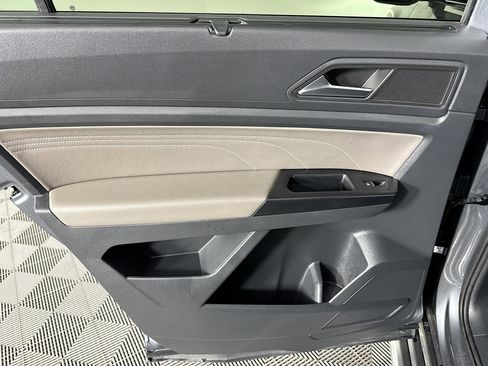 Used 2021 Volkswagen Atlas SEL image 24