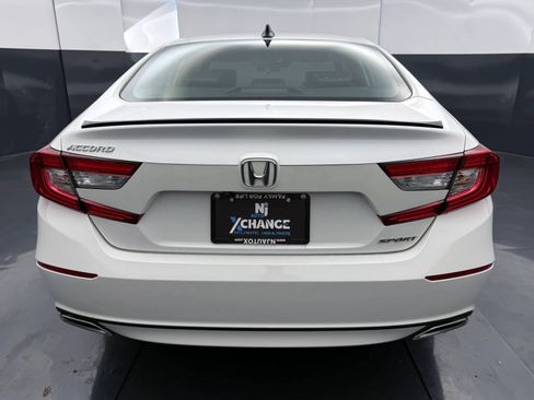 Used 2021 Honda Accord Sport image 6