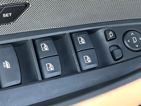 Certified 2021 BMW 430i Convertible w/ Parking Assistance Package image 13