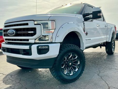Used 2020 Ford F250 Lariat w/ Lariat Ultimate Package image 3