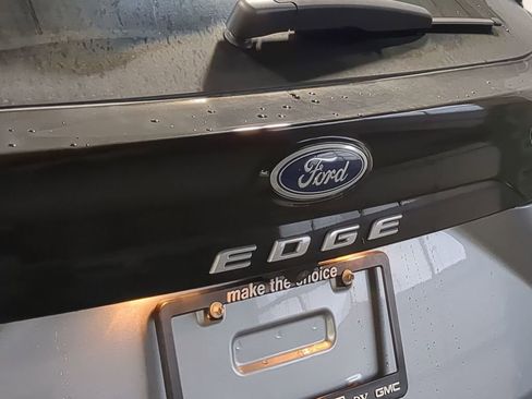Used 2024 Ford Edge SEL w/ Convenience Package image 13