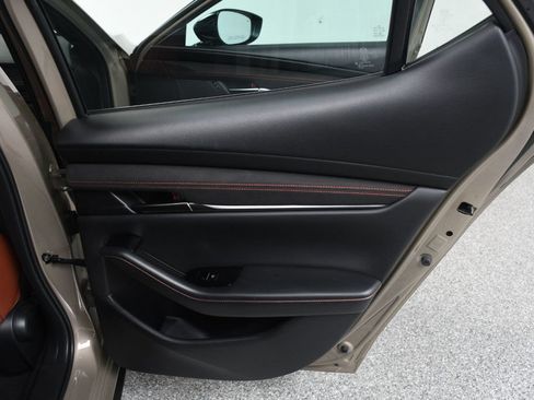 Used 2024 MAZDA MAZDA3 s AWD/4WD image 25