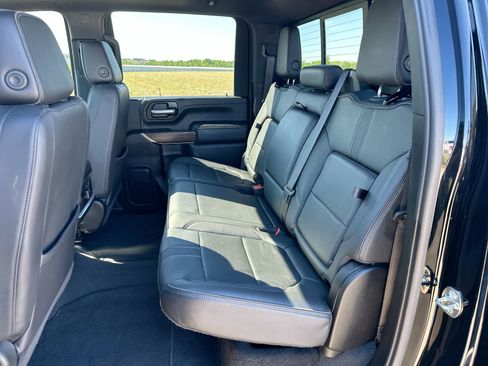 Used 2023 Chevrolet Silverado 3500 High Country w/ Snow Plow Prep/Camper Package AWD/4WD image 24