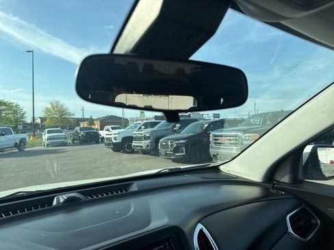 Used 2022 Chevrolet Equinox LT FWD image 21