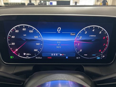 Used 2025 Mercedes-Benz GLC 300 GLC 300 image 14