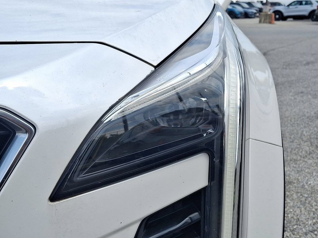Used 2020 Cadillac XT4 Premium Luxury AWD/4WD image 9