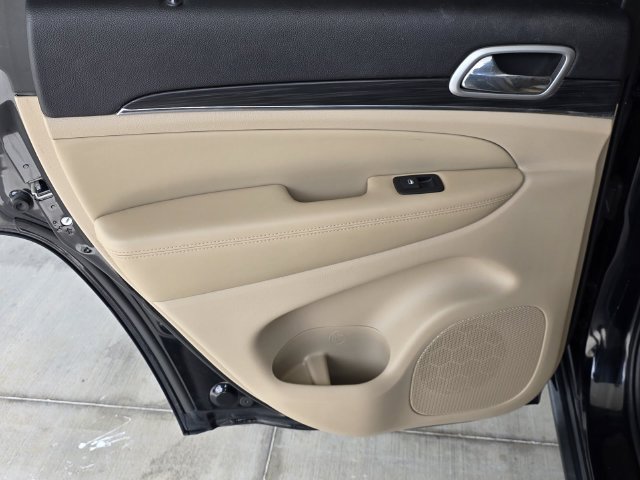 Used 2020 Jeep Grand Cherokee Limited RWD image 34