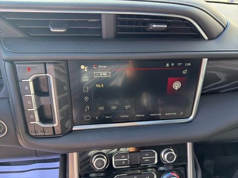 Used 2022 GMC Yukon Denali image 15