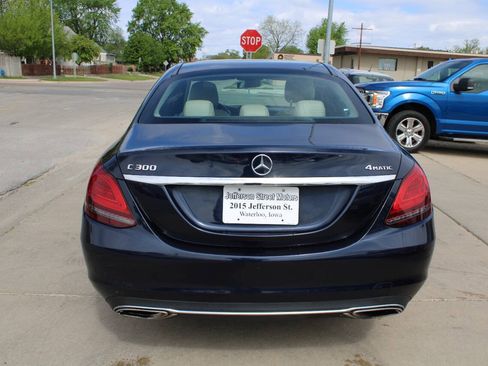 Used 2019 Mercedes-Benz C 300 4MATIC Sedan image 5