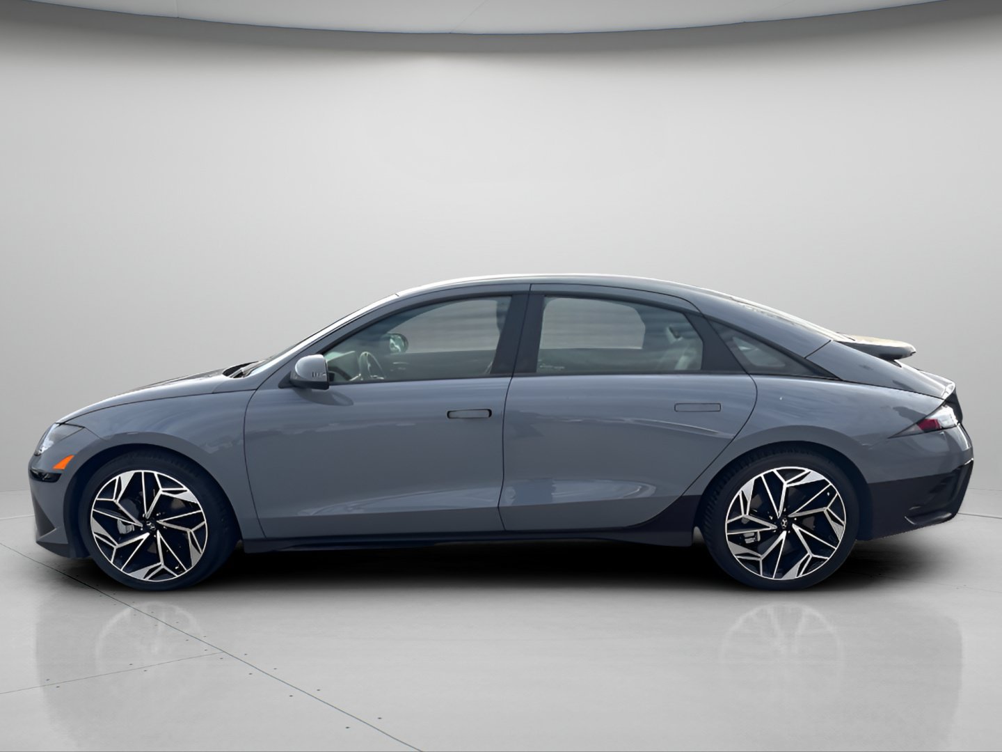 Used 2023 Hyundai Ioniq 6 SEL AWD/4WD image 13